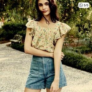 Doen Floral Ruffle Blouse in Cream